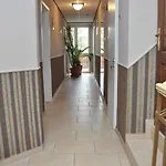 Gloriett Panzio Bed & Breakfast 3*