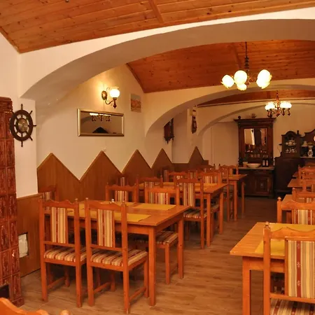 Gloriett Panzió Fertőboz