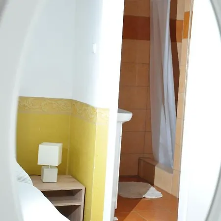 Bed & Breakfast Gloriett Panzio 3*