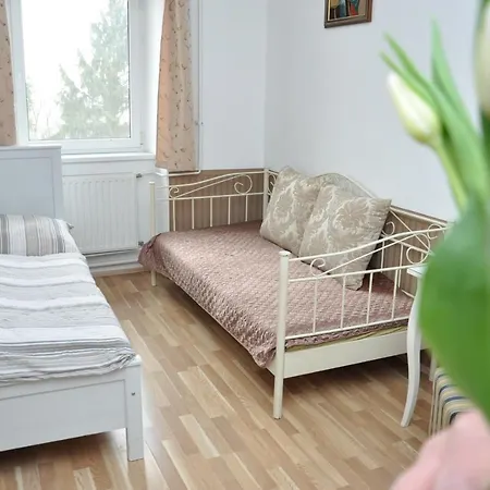 Bed & Breakfast Gloriett Panzio Fertőboz