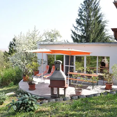 Bed & Breakfast Gloriett Panzio