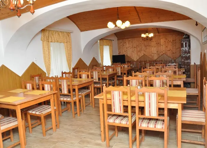 Gloriett Panzio Fertőboz